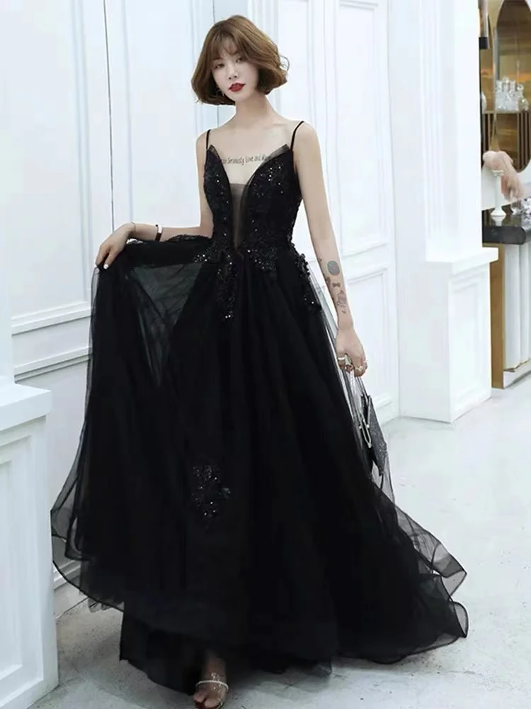 Classic Black Evening Dresses A-Line Illusion V-Neck Spaghetti Strap Beading Backless Sleeveless Formal Prom Gown Party Vestidos
Classic Black Evening Dresses A-Line Illusion V-Neck Spaghetti Strap Beading Backless Sleeveless Formal Prom Gown Party Vestidos
