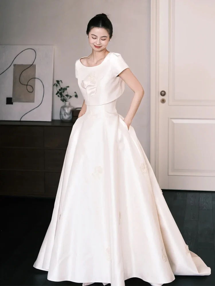 Retro Strapl Satin Wedding Dr Heavy Embroidery Floral Print Engagement Two-Piece Set Ele Long Skirt for Bride
Retro Strapl Satin Wedding Dr Heavy Embroidery Floral Print Engagement Two-Piece Set Ele Long Skirt for Bride