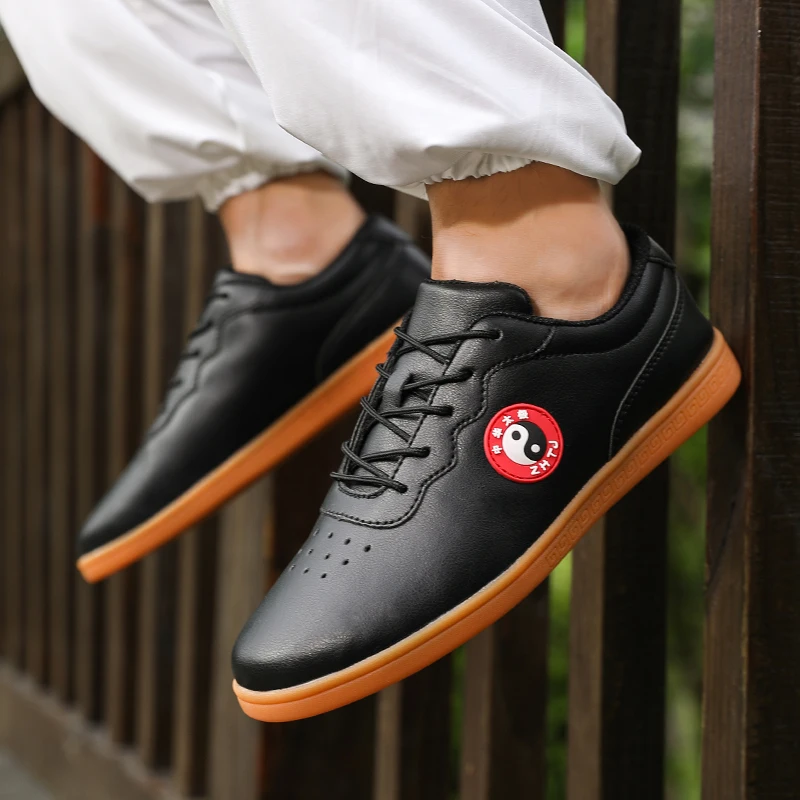 2026 Men's Tai Chi Shoes Black White Leather Martial Arts Sneakers Non-Slip Rubber Sole Martial Arts Training Shoes
2026 Men's Tai Chi Shoes Black White Leather Martial Arts Sneakers Non-Slip Rubber Sole Martial Arts Training Shoes