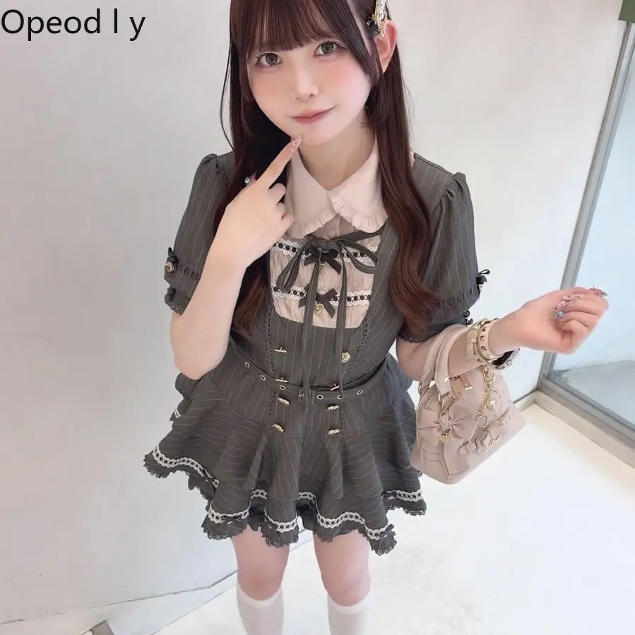 Japanese Original Sweet Girl Lolita Doll Collar Short-sleeved Set Cute Bow Fashion Slim Commuter Striped Two-piece Set
Japanese Original Sweet Girl Lolita Doll Collar Short-sleeved Set Cute Bow Fashion Slim Commuter Striped Two-piece Set