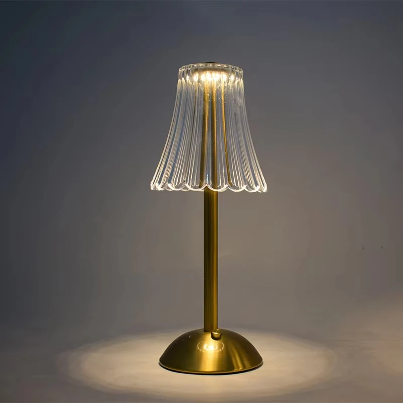 Modern Nordic luxury cordless crystal table lamp, bedside LED table lamp
Modern Nordic luxury cordless crystal table lamp, bedside LED table lamp