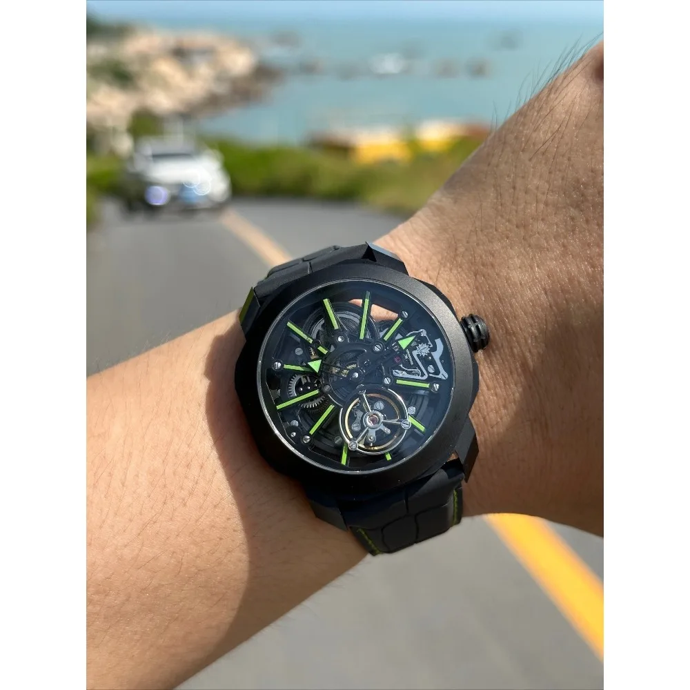 New BV Carbon Brazing Watch Is Suitable for Daily Wear and Gift Giving
New BV Carbon Brazing Watch Is Suitable for Daily Wear and Gift Giving