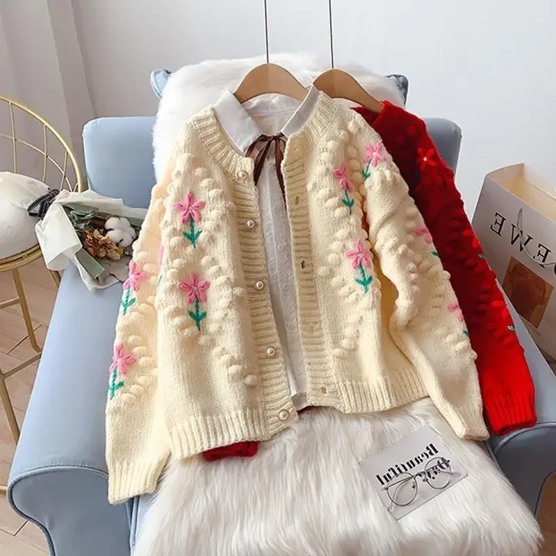 Spring Autumn O Neck Long Sleeve Knitted Cardigan Women Slim Short Sweater Fashion 3 Color Flower Embroidery Knit Jacket Female
Spring Autumn O Neck Long Sleeve Knitted Cardigan Women Slim Short Sweater Fashion 3 Color Flower Embroidery Knit Jacket Female