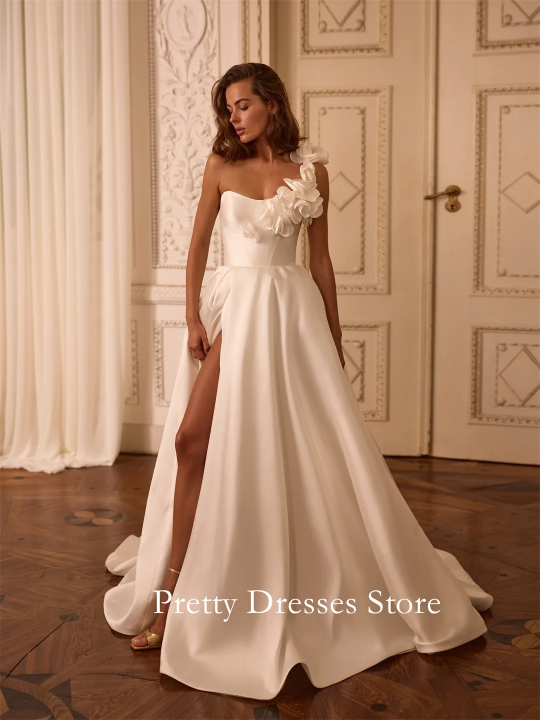 One-Shoulder 2025 Style Garden Customized Ivory High Slit Wedding Dresses A-Line Sleeveless Elegant Bride Growns Party Women
One-Shoulder 2025 Style Garden Customized Ivory High Slit Wedding Dresses A-Line Sleeveless Elegant Bride Growns Party Women