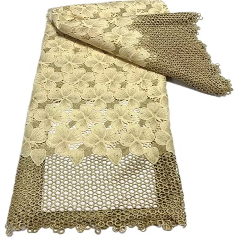 Fashion African Nigerian Lace Fabric High Quality Water Soluble Floral Embroidery Lace For Wedding Party Dress FT811
Fashion African Nigerian Lace Fabric High Quality Water Soluble Floral Embroidery Lace For Wedding Party Dress FT811