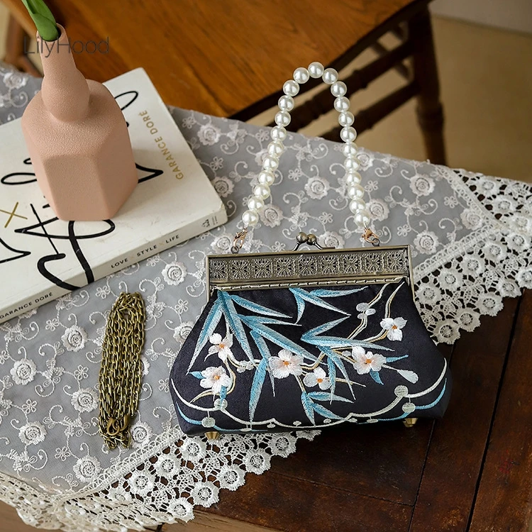 Women Vintage Retro Chic Floral Embroidery Pear Chain Black Small Size Handbag Cottage Victorian Edwardian Rococo Clutch Bag
Women Vintage Retro Chic Floral Embroidery Pear Chain Black Small Size Handbag Cottage Victorian Edwardian Rococo Clutch Bag
