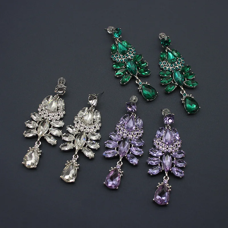 Exaggerated Jewelry Heavy Industry Rhinestone Earrings Jewelry Small Medieval Accessories
Exaggerated Jewelry Heavy Industry Rhinestone Earrings Jewelry Small Medieval Accessories