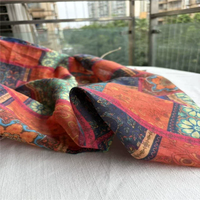 1yard Ultra thin pure linen fabric Ethnic style colorful floral print tela Designer's dress,pants,shirt fabric for clothing
1yard Ultra thin pure linen fabric Ethnic style colorful floral print tela Designer's dress,pants,shirt fabric for clothing