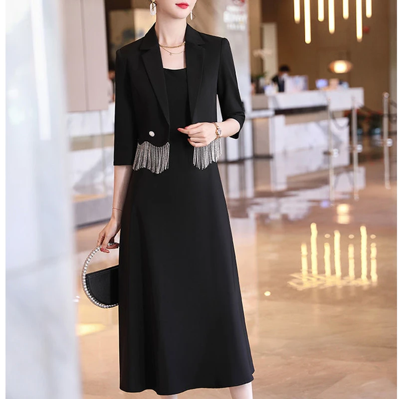 2022 Summer Women's Graceful Tassel Short Blazers Korean Office Lady Elegant Black Suit Coats Camisole Dress 2 Piece Set Outfit
2022 Summer Women's Graceful Tassel Short Blazers Korean Office Lady Elegant Black Suit Coats Camisole Dress 2 Piece Set Outfit