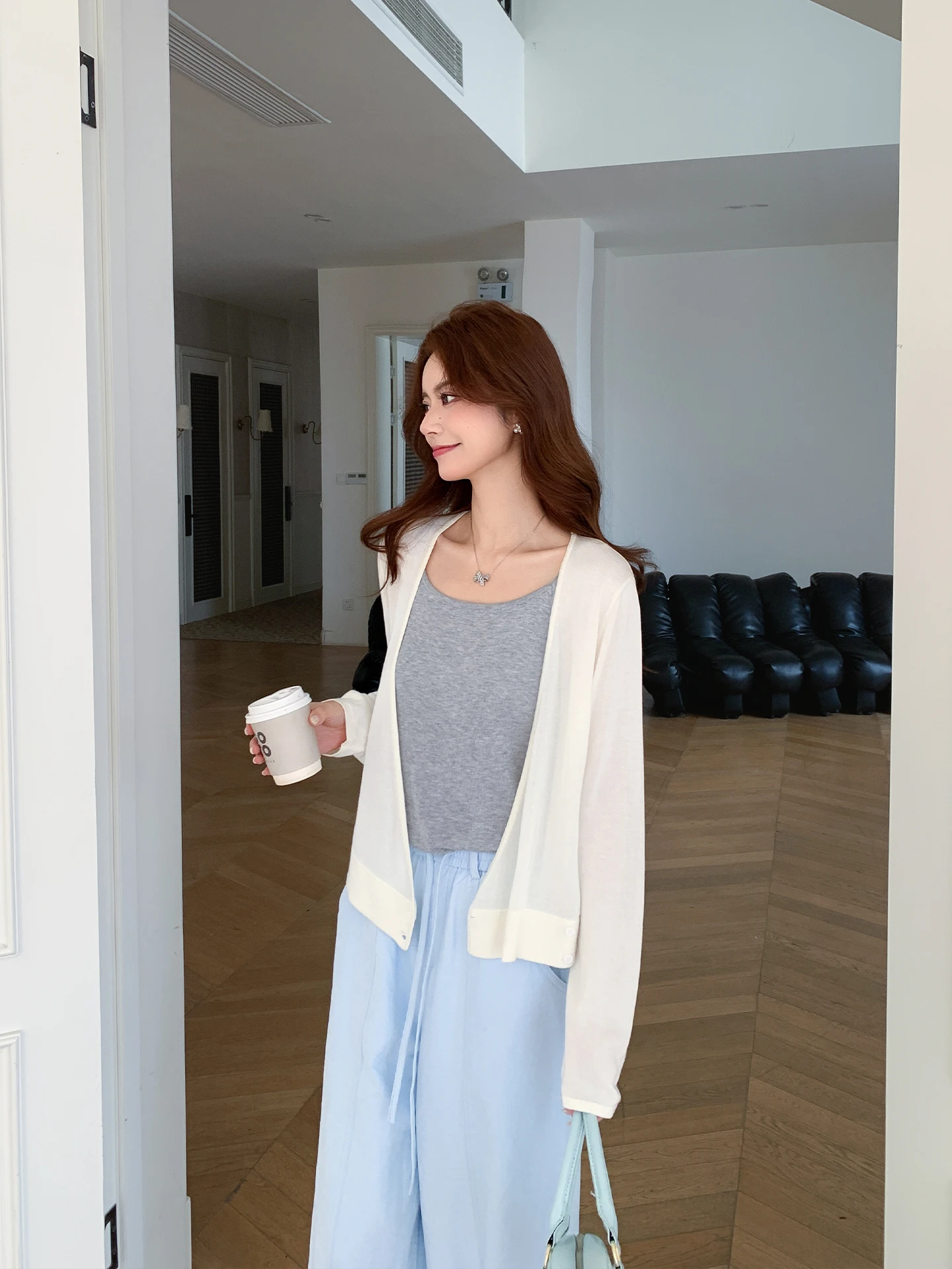 Summer Women's Skin-friendly Light Knitted Two-piece Set Silk Sun Protection Breathable Air Conditioning Open Cardigan
Summer Women's Skin-friendly Light Knitted Two-piece Set Silk Sun Protection Breathable Air Conditioning Open Cardigan