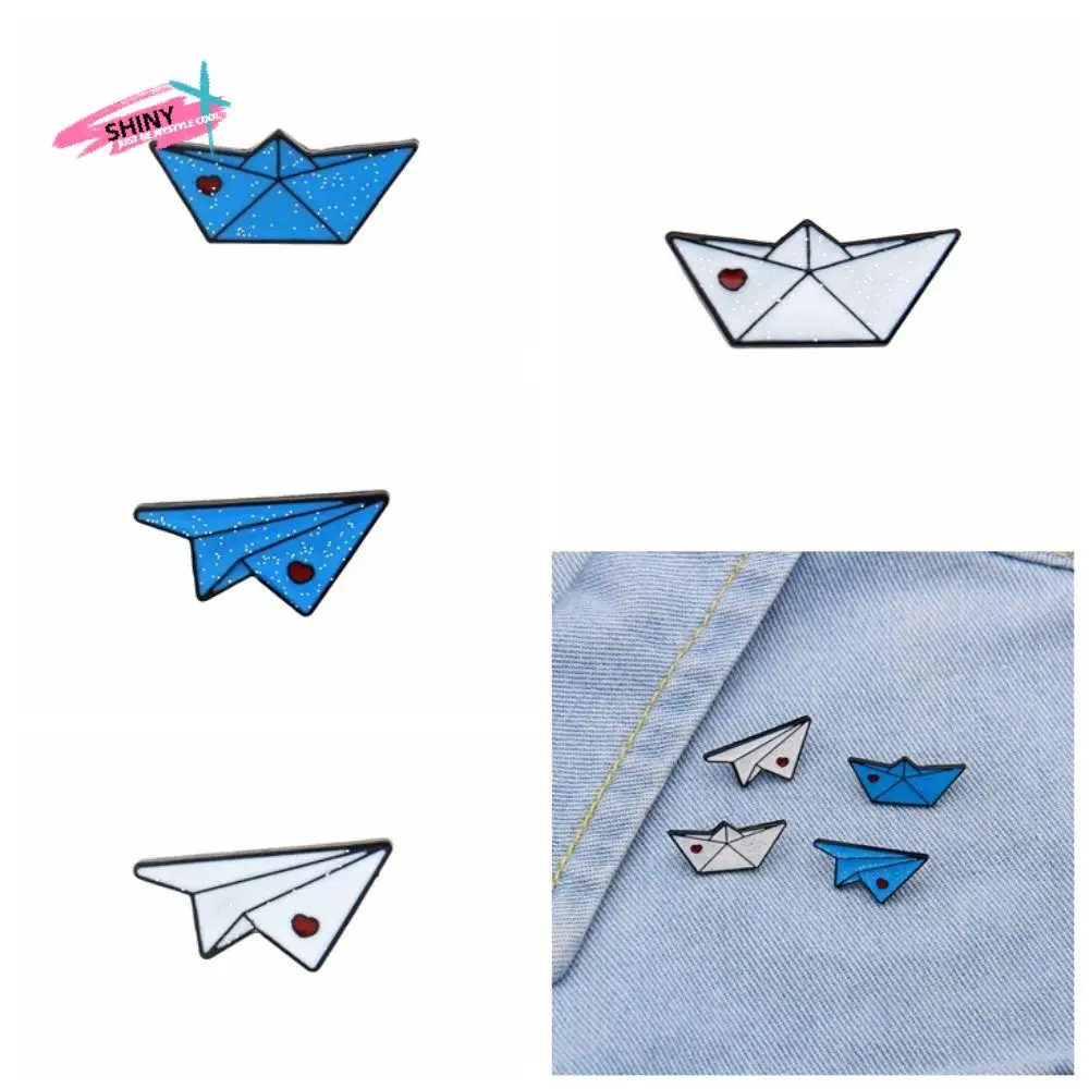 Cartoon Love Heart Paper Plane Enamel Pins Dripping Oil Alloy Plating Lapel Pin Gift
Cartoon Love Heart Paper Plane Enamel Pins Dripping Oil Alloy Plating Lapel Pin Gift