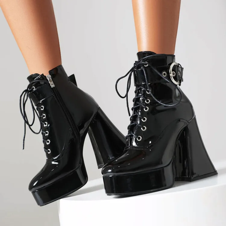 Punk Style Metal Belt Buckle Lace-Up Locomotive Boots Retro Square Head Thick Heel Thin Zipper Large Size Women's Boots 35&43
Punk Style Metal Belt Buckle Lace-Up Locomotive Boots Retro Square Head Thick Heel Thin Zipper Large Size Women's Boots 35&43
