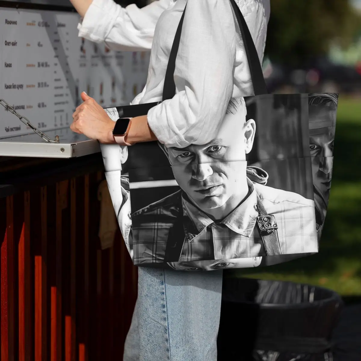 Charlie Hunnam Ed Gein Beach Tote Bag Sport Gym Yoga Duffle Large Tote Bag Women Travel Bag Fitness bag
Charlie Hunnam Ed Gein Beach Tote Bag Sport Gym Yoga Duffle Large Tote Bag Women Travel Bag Fitness bag