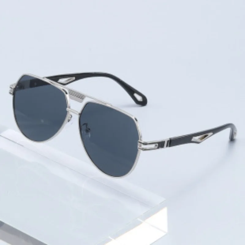 Модные винтажные квадратные поляризационные солнцезащитные очки для мужчин и женщин, для вождения, рыбалки, люксовый бренд, дизайнерские солнцезащитные очки, очки для водителей, UV400
Модные винтажные квадратные поляризационные солнцезащитные очки для мужчин и женщин, для вождения, рыбалки, люксовый бренд, дизайнерские солнцезащитные очки, очки для водителей, UV400