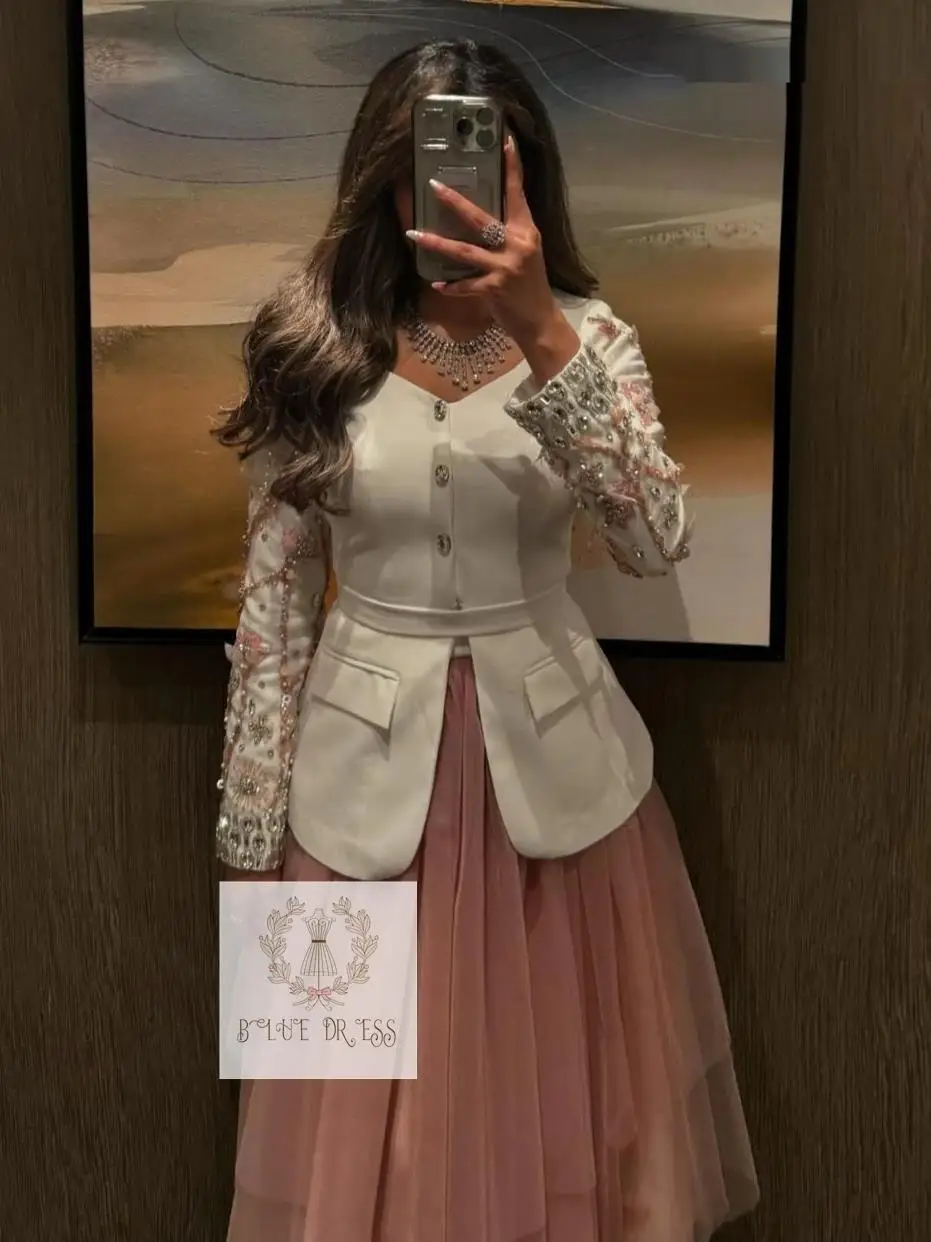 Customized Elegant Vintage Sweet Pink Beads Crystal A-Line Stylish Customize Formal Occasion Prom Dress Evening Party Gowns
Customized Elegant Vintage Sweet Pink Beads Crystal A-Line Stylish Customize Formal Occasion Prom Dress Evening Party Gowns