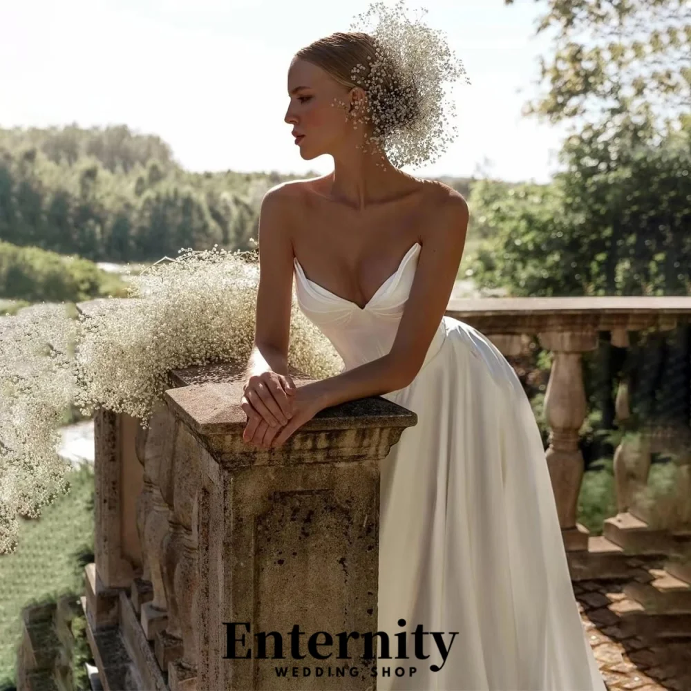 Customized A-line Sleeveless Wedding Gown Charming Ruffles Lace-up Wedding Dress Exquisite V-neck Bridal Dress Vestidos De Noiva
Customized A-line Sleeveless Wedding Gown Charming Ruffles Lace-up Wedding Dress Exquisite V-neck Bridal Dress Vestidos De Noiva
