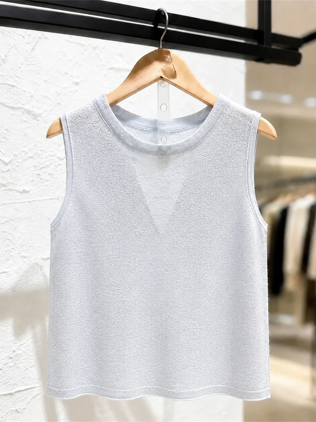 Summer Sweet Sleeveless Knitted Ice Silk Women's Top round Neck Pullover Korean Style Straight Cut High End Feeling Vest
Summer Sweet Sleeveless Knitted Ice Silk Women's Top round Neck Pullover Korean Style Straight Cut High End Feeling Vest