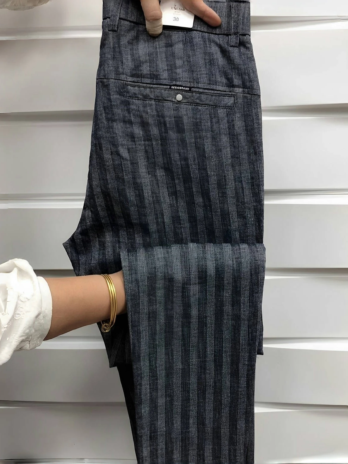 Мужские повседневные модные джинсы прямого кроя, осенние новые стильные брюки слим-фит, модные городские деловые повседневные полосатые брюки
Мужские повседневные модные джинсы прямого кроя, осенние новые стильные брюки слим-фит, модные городские деловые повседневные полосатые брюки