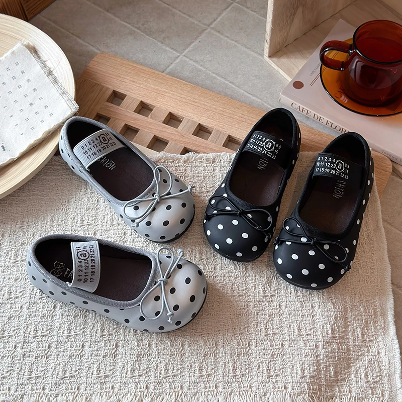 Toddler Girls Bow Detail Ballet Flats 2026 New Summer Kid Polka Dot Leather Shoes Soft Sole Trendy Princess School Party Wedding
Toddler Girls Bow Detail Ballet Flats 2026 New Summer Kid Polka Dot Leather Shoes Soft Sole Trendy Princess School Party Wedding