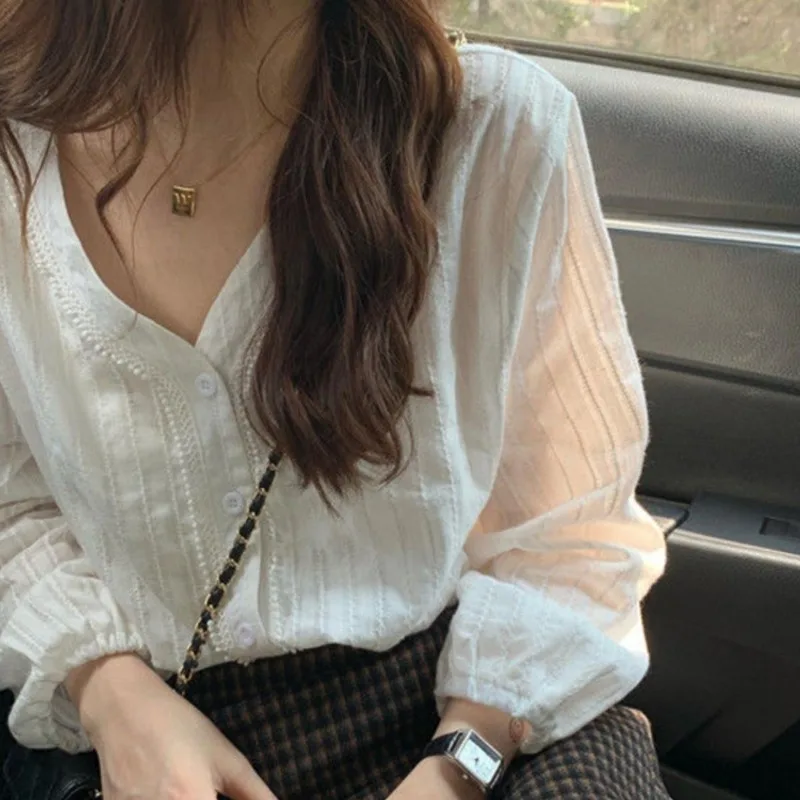 Рубашки женские, весенние, милые, для студентов, для отдыха, повседневные, универсальные, в стиле ретро, с v-образным вырезом и длинными рукавами, тонкие, мягкие, в корейском стиле, уличная одежда, элегантная
Рубашки женские, весенние, милые, для студентов, для отдыха, повседневные, универсальные, в стиле ретро, с v-образным вырезом и длинными рукавами, тонкие, мягкие, в корейском стиле, уличная одежда, элегантная