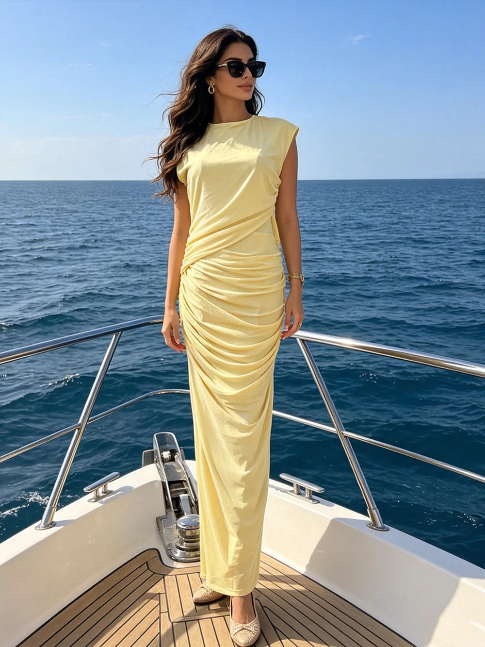 Elegant Retro Style 2026 Summer New Fashionable Pleated Banquet Style Design Sense Niche Dress
Elegant Retro Style 2026 Summer New Fashionable Pleated Banquet Style Design Sense Niche Dress