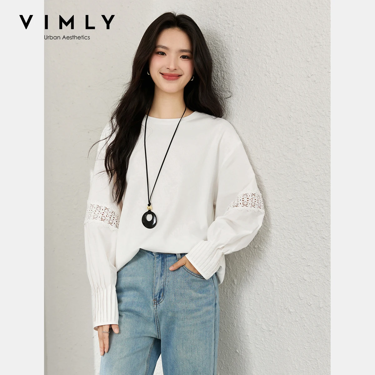 VIMLY White Long Sleeve T-shirt Casual Women's Autumn 2025 Lace Hollow Out Splicing Elegant Round Neck Knitted Woman Tops A2119
VIMLY White Long Sleeve T-shirt Casual Women's Autumn 2025 Lace Hollow Out Splicing Elegant Round Neck Knitted Woman Tops A2119