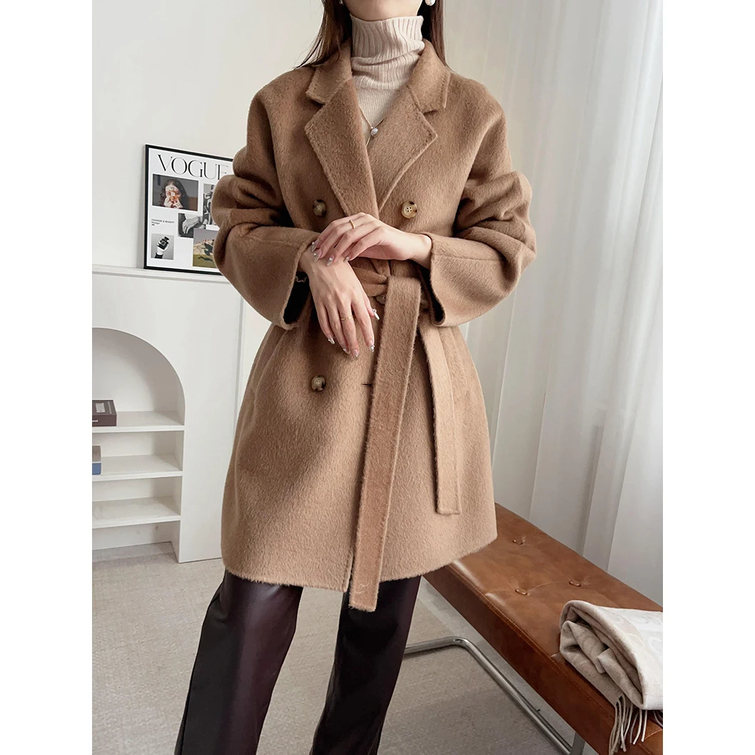 Original Silent Luxury Camel Velvet Double-Faced Woolen Coat Women's Sle Long Sve Tailored Collar Double-Button Arch Needle
Original Silent Luxury Camel Velvet Double-Faced Woolen Coat Women's Sle Long Sve Tailored Collar Double-Button Arch Needle