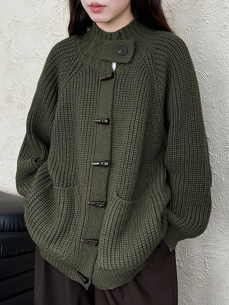 YERMORA Green Button Pocket Knitting Cardigan For Women Stand Collar Long Sleeve Loose New Sweater Fashion Autumn Winter 2025
YERMORA Green Button Pocket Knitting Cardigan For Women Stand Collar Long Sleeve Loose New Sweater Fashion Autumn Winter 2025