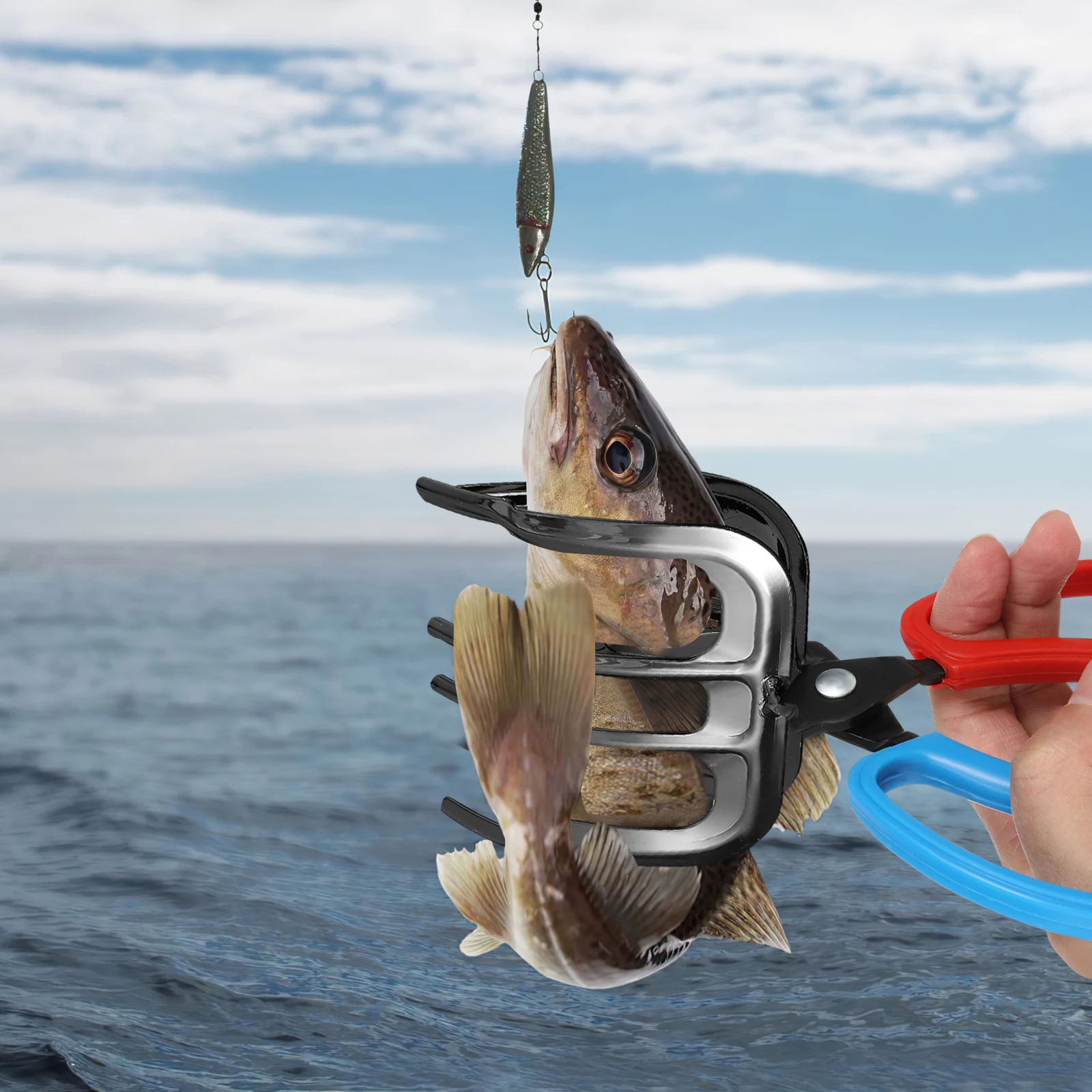 Fish Gripper Grabber Tool Portable Metal Plier Carp-shaped Fishing Pliers Claw Control Clamp Holder Fish Catcher Pocket
Fish Gripper Grabber Tool Portable Metal Plier Carp-shaped Fishing Pliers Claw Control Clamp Holder Fish Catcher Pocket