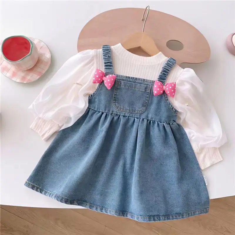 Girls Baby Dress Set Spring New Product Bowknot Denim Strap Dress Mesh Bubble Sleeve Shirt 2-Piece Children's Clothing Set
Girls Baby Dress Set Spring New Product Bowknot Denim Strap Dress Mesh Bubble Sleeve Shirt 2-Piece Children's Clothing Set