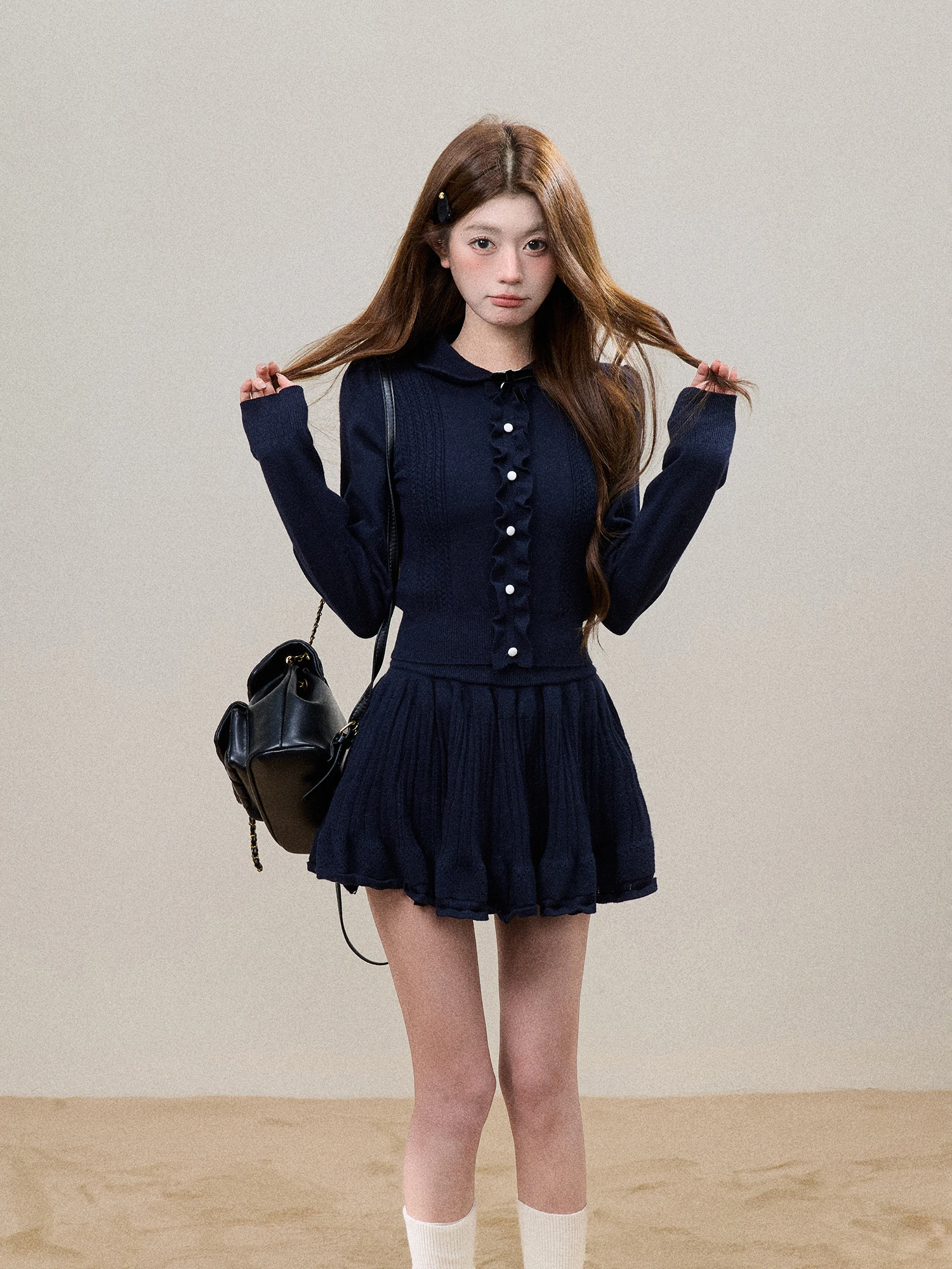 Синий вязаный топ с бантом на воротнике для девочек, облегающий, для повседневной носки, весенний, удлиненный, стандартный крой
Синий вязаный топ с бантом на воротнике для девочек, облегающий, для повседневной носки, весенний, удлиненный, стандартный крой