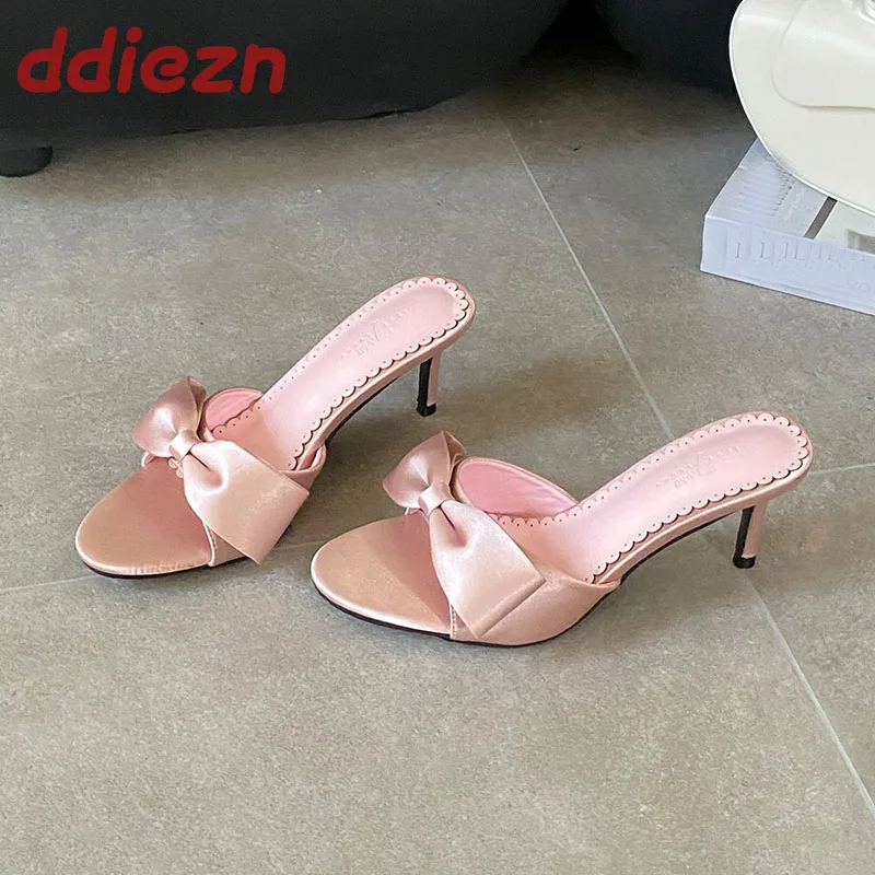 Fashion Butterfly-Knot Elegant Women Thin Heels Pumps Shoes Luxury Female Slip On Footwear Round Toe Ladies High Heels Shoes
Fashion Butterfly-Knot Elegant Women Thin Heels Pumps Shoes Luxury Female Slip On Footwear Round Toe Ladies High Heels Shoes