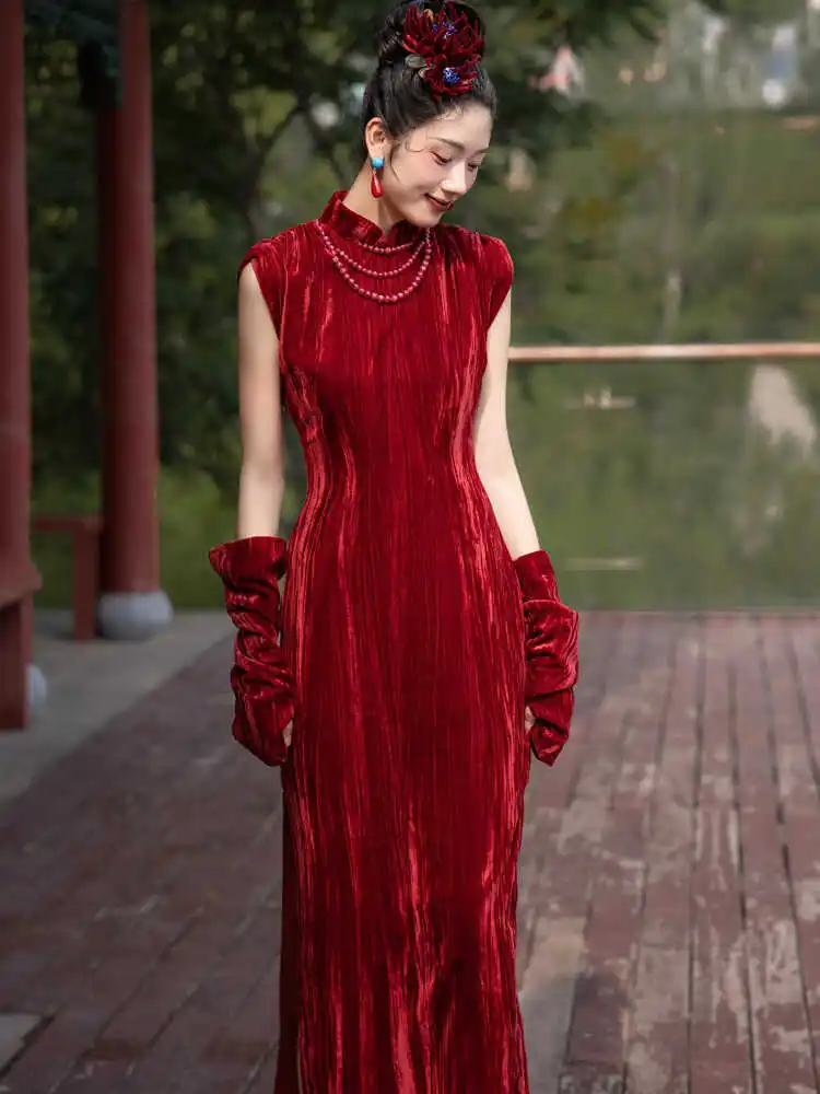 Red Wedding Dress Morning Robe for Women New Chinese Style Reformed Dress for Engagement And Daily Wear
Red Wedding Dress Morning Robe for Women New Chinese Style Reformed Dress for Engagement And Daily Wear
