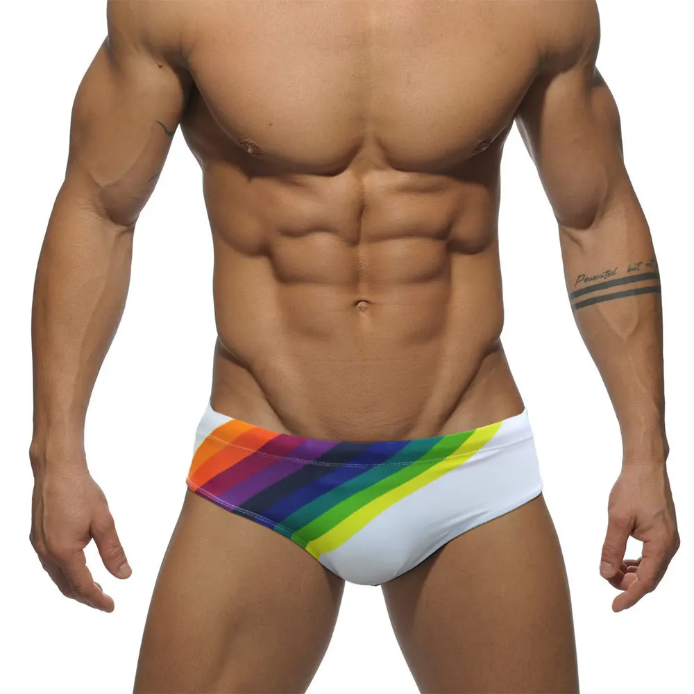 New men's swimsuit color strip trend print sexy personal fashion quick drying briefs beach men's bikini swimming shorts
New men's swimsuit color strip trend print sexy personal fashion quick drying briefs beach men's bikini swimming shorts