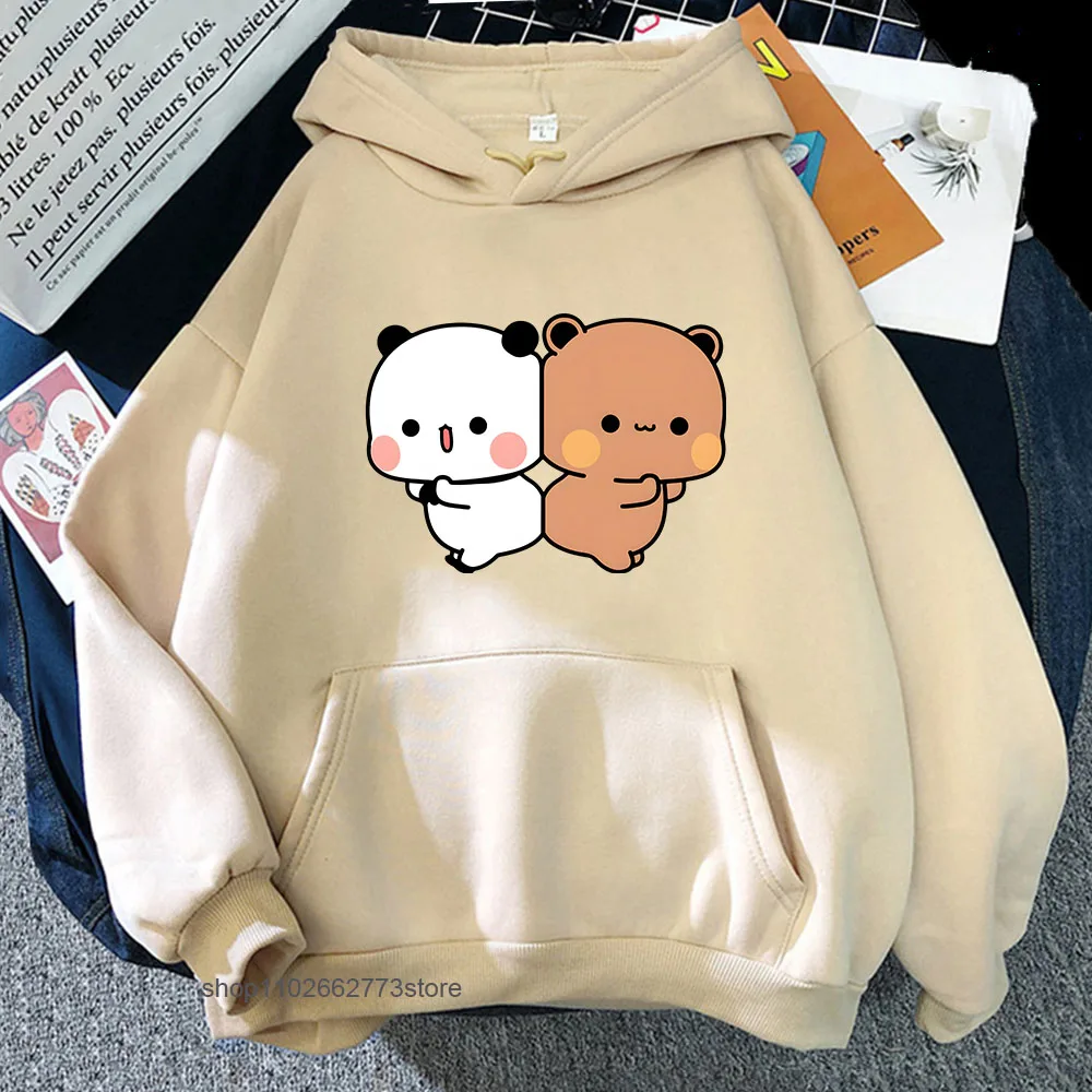 Толстовки Bubu Dudu Kawaii Bubu Dudu, толстовки с графическим рисунком, одежда с милым медведем панды, женская повседневная одежда с героями мультфильмов, мужской забавный корейский пуловер
Толстовки Bubu Dudu Kawaii Bubu Dudu, толстовки с графическим рисунком, одежда с милым медведем панды, женская повседневная одежда с героями мультфильмов, мужской забавный корейский пуловер