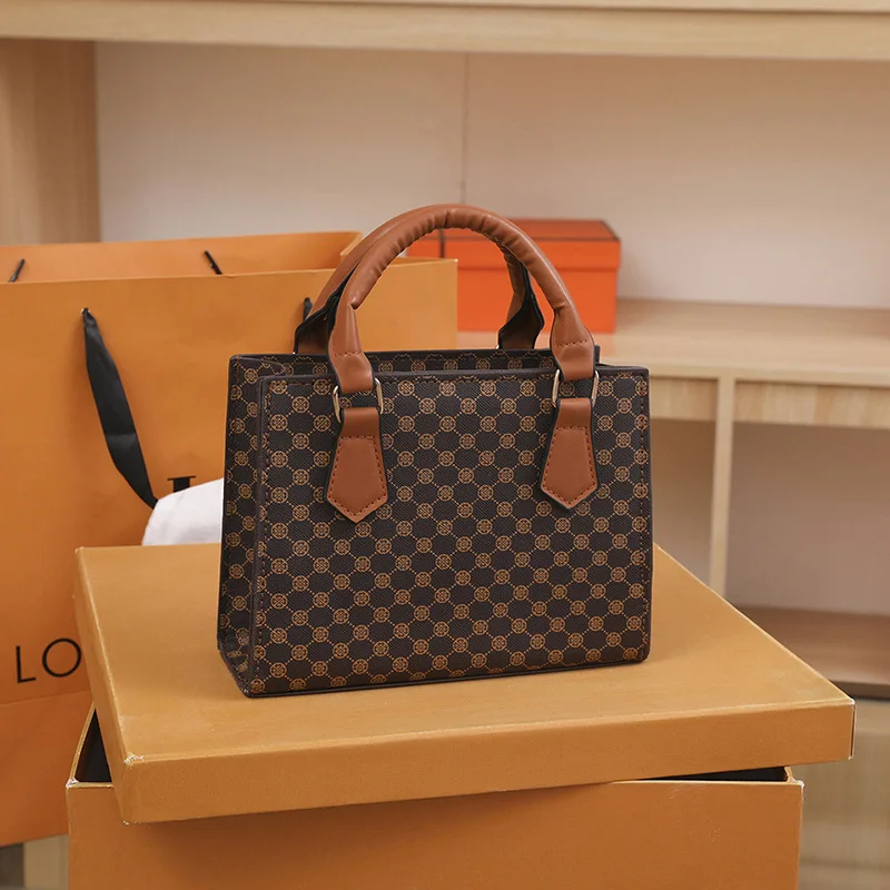-Grade Luxury Women's Tote Fashion PU Handbag Evening Dress Leisure Winter Shopping- 's Dinner
-Grade Luxury Women's Tote Fashion PU Handbag Evening Dress Leisure Winter Shopping- 's Dinner