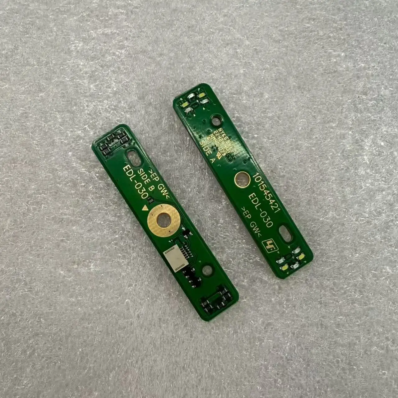Плата подсветки для PS5 1200, модель 030, TYPE-C/TYPE-A, универсальная версия для PS5 V1/V2/V3, 30 шт.
Плата подсветки для PS5 1200, модель 030, TYPE-C/TYPE-A, универсальная версия для PS5 V1/V2/V3, 30 шт.
