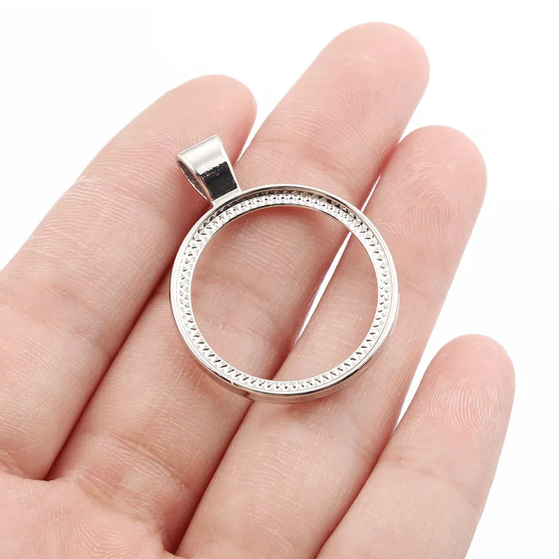 10pcs/lot Round Hollow Bezel Pendant Base Setting Frame Hollow Blank Bezel Tray for DIY Jewelry Handmade Crafts Making Accessory
10pcs/lot Round Hollow Bezel Pendant Base Setting Frame Hollow Blank Bezel Tray for DIY Jewelry Handmade Crafts Making Accessory