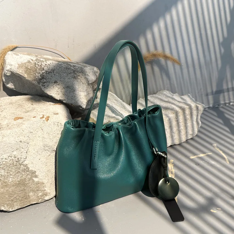 2025 New Guangzhou Lambskin Women's Handbag Luxury Versatile Small Clutch Bag Ele Faionable Ladies Purse
2025 New Guangzhou Lambskin Women's Handbag Luxury Versatile Small Clutch Bag Ele Faionable Ladies Purse