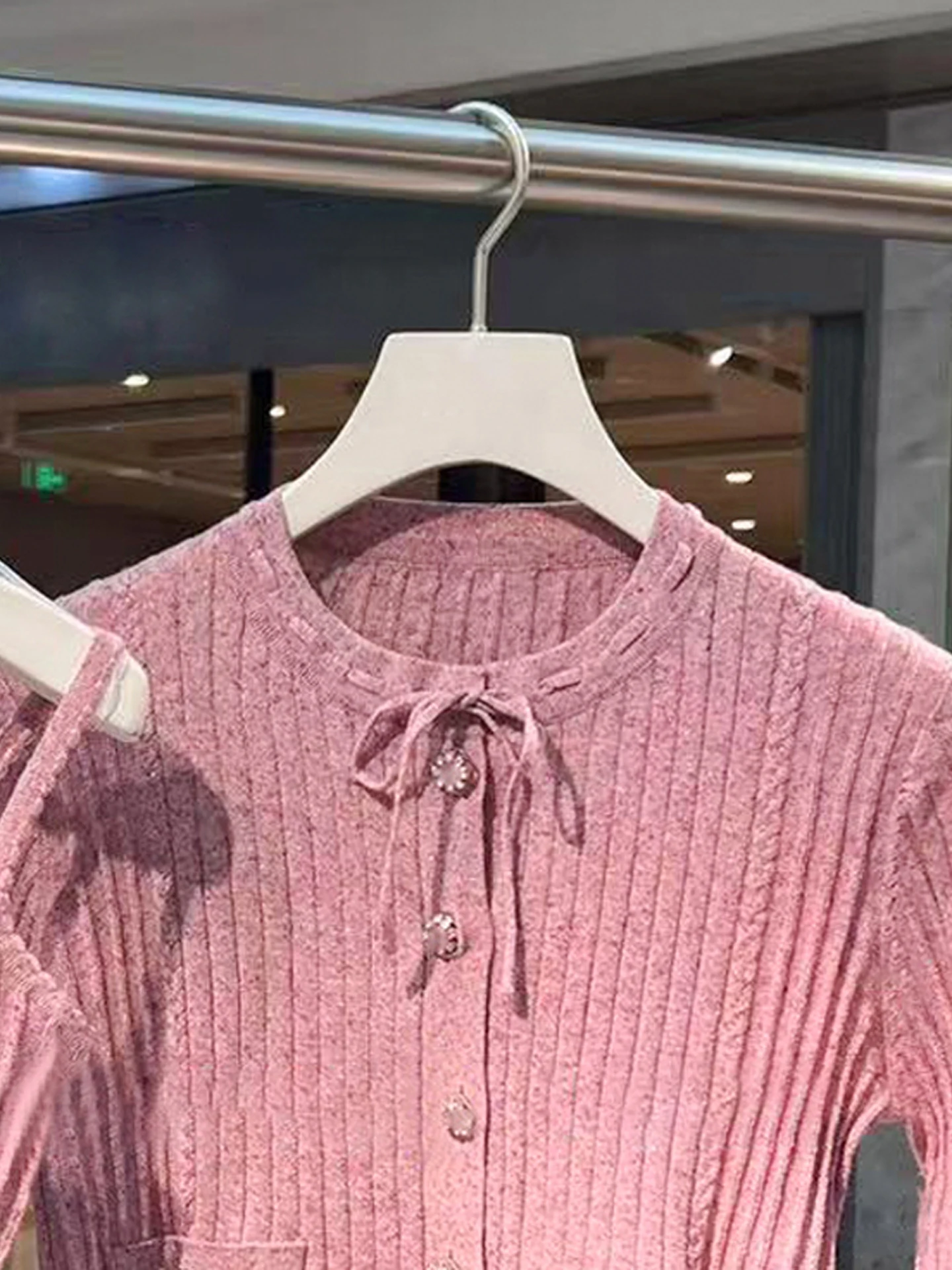 Sweet Knot Front Knitted Cardigan Top plus Strap Set Women's High End Autumn Collection Comfortable Fit Long Sve round Ne
Sweet Knot Front Knitted Cardigan Top plus Strap Set Women's High End Autumn Collection Comfortable Fit Long Sve round Ne