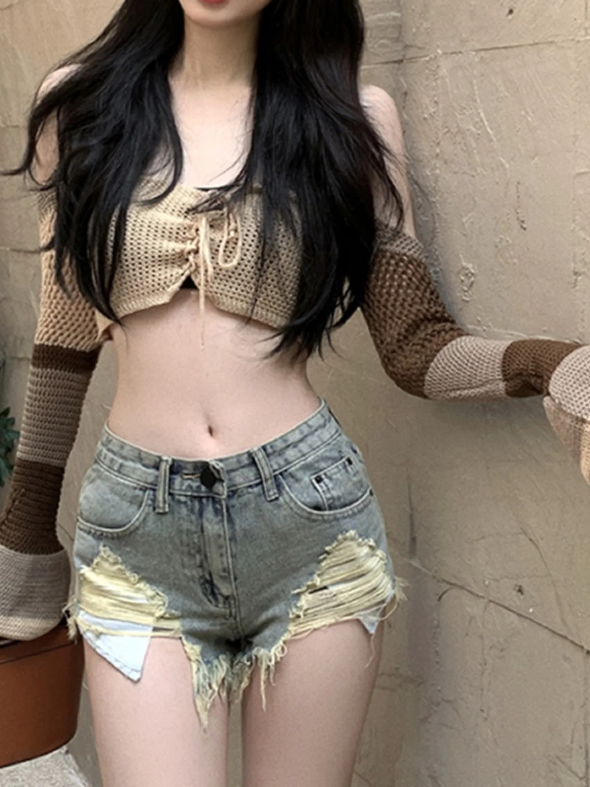 High Waist Asymmetric Frayed Hem Denim Shorts Women's Summer Thin Slimming Retro Sexy Hot Pants Vintage Distressed Jeans
High Waist Asymmetric Frayed Hem Denim Shorts Women's Summer Thin Slimming Retro Sexy Hot Pants Vintage Distressed Jeans