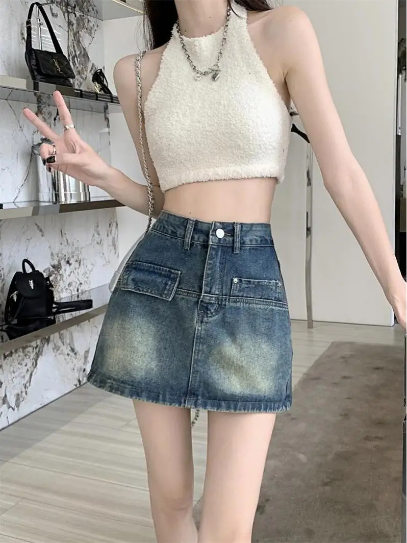 High Waist A-Line Skirt Women's Denim Skirt Summer 2026 New Style Slimming Versatile Short Skirt Commute Korean Style
High Waist A-Line Skirt Women's Denim Skirt Summer 2026 New Style Slimming Versatile Short Skirt Commute Korean Style