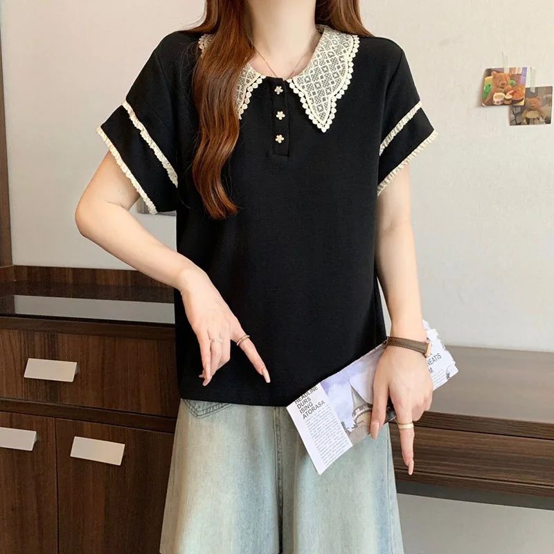 Sweet Peter Pan Collar Spliced Lace Polo Shirts Female Clothing 2025 Summer New Loose Short Sleeve Korean Tops All-match T-Shirt
Sweet Peter Pan Collar Spliced Lace Polo Shirts Female Clothing 2025 Summer New Loose Short Sleeve Korean Tops All-match T-Shirt
