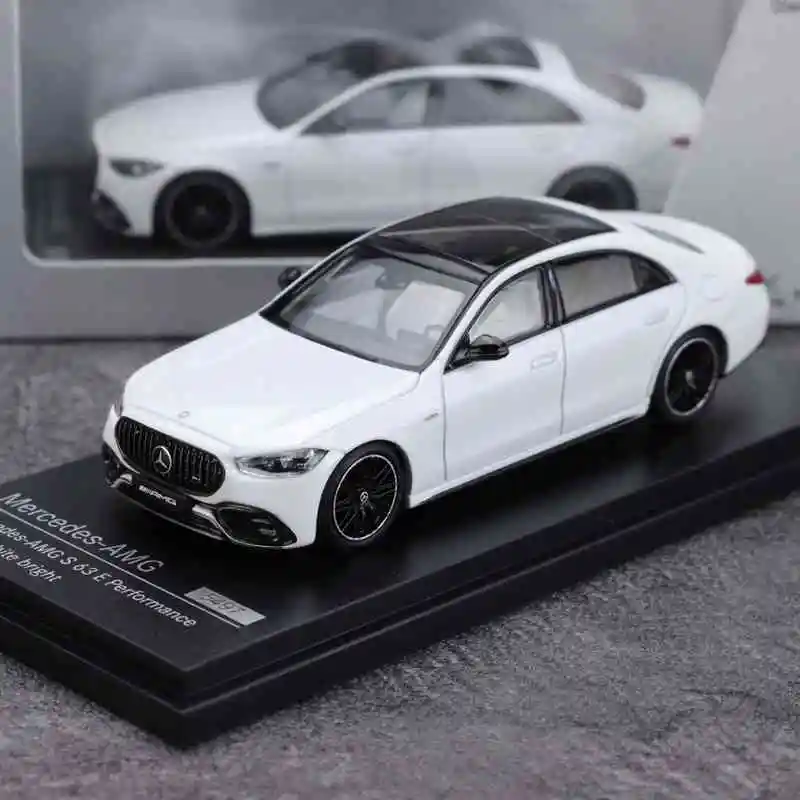 AR BOX 1/64 S63 E Performance 2023, гоночный автомобиль из сплава, литье под давлением и игрушечный транспорт, модель автомобиля, миниатюрная масштабная модель автомобиля для детей
AR BOX 1/64 S63 E Performance 2023, гоночный автомобиль из сплава, литье под давлением и игрушечный транспорт, модель автомобиля, миниатюрная масштабная модель автомобиля для детей