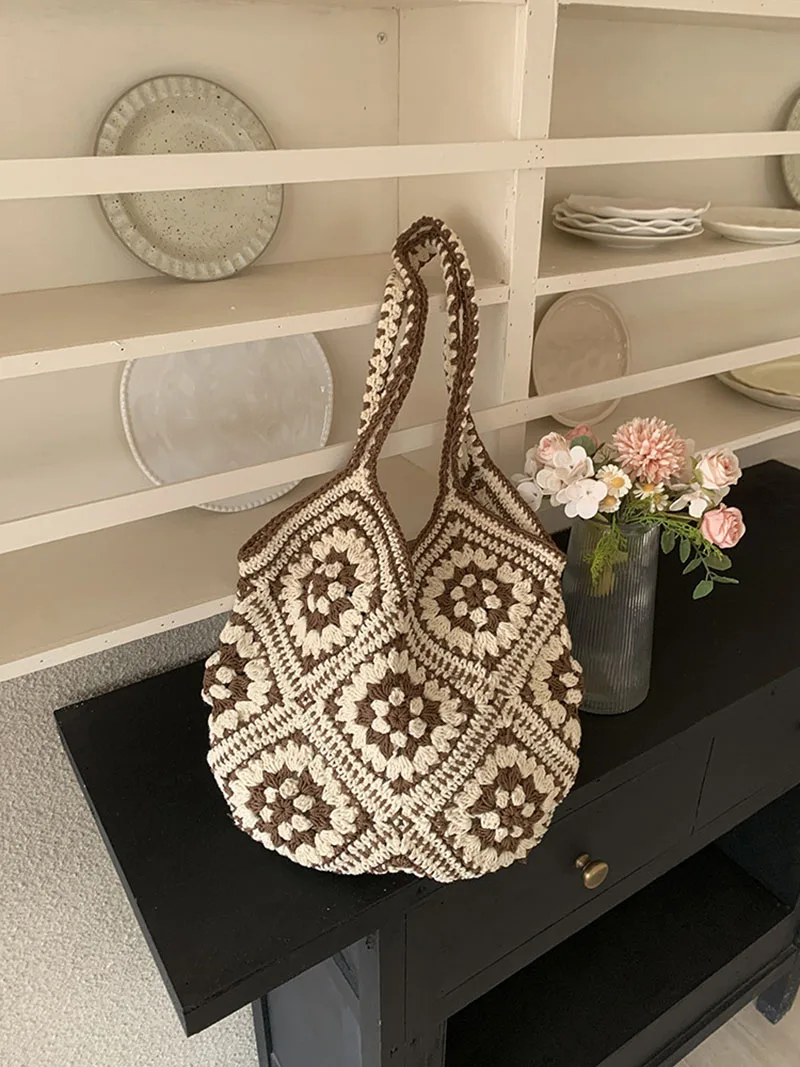 Fashion Straw Shoulder Bags Women Large Capacity Casual Totes Women Floral Knitting Beach Shoulder Bag Summer Woven Handbags
Fashion Straw Shoulder Bags Women Large Capacity Casual Totes Women Floral Knitting Beach Shoulder Bag Summer Woven Handbags