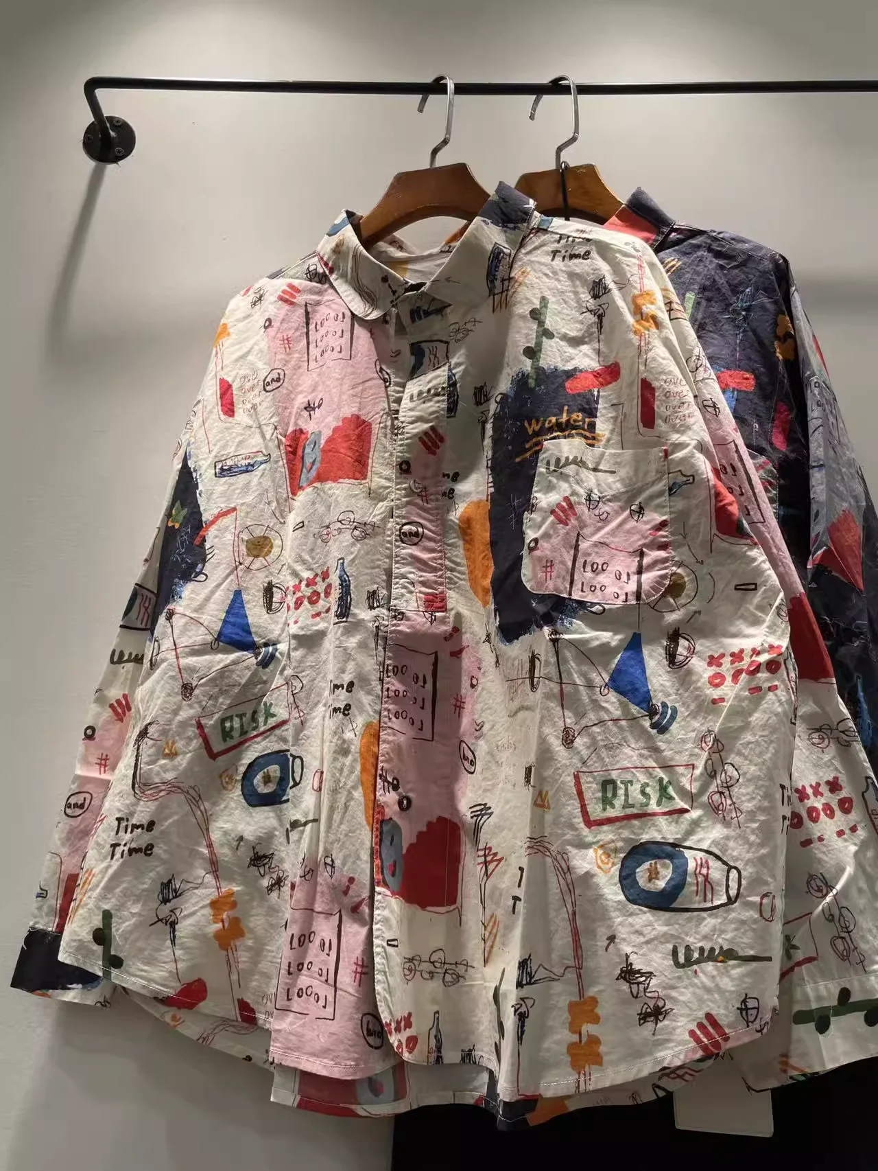 Harajuku fashion y2k graffiti printed blouses long sleeve tops for women Japan style original design large size oversized shirts
Harajuku fashion y2k graffiti printed blouses long sleeve tops for women Japan style original design large size oversized shirts