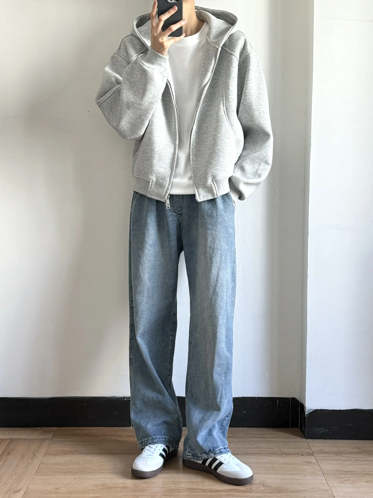 American High Street Vibe Retro Waed Light Blue Loose Straight Leg Men's Jeans Casual Versatile mid Waist Slim Fit Jeans
American High Street Vibe Retro Waed Light Blue Loose Straight Leg Men's Jeans Casual Versatile mid Waist Slim Fit Jeans