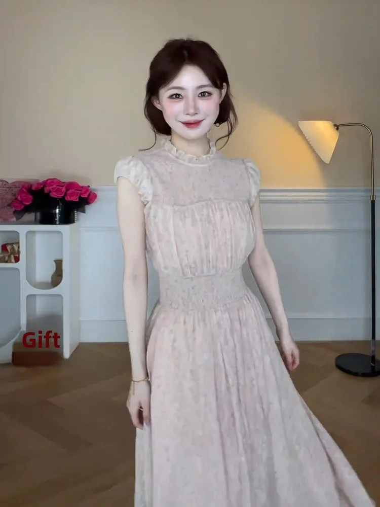 Retro Stand Collar Pleated Floral Dress Summer Elegant Gentle Vacation Long Dress Women's A-Line Skirt No Sleeve Casual Wear
Retro Stand Collar Pleated Floral Dress Summer Elegant Gentle Vacation Long Dress Women's A-Line Skirt No Sleeve Casual Wear