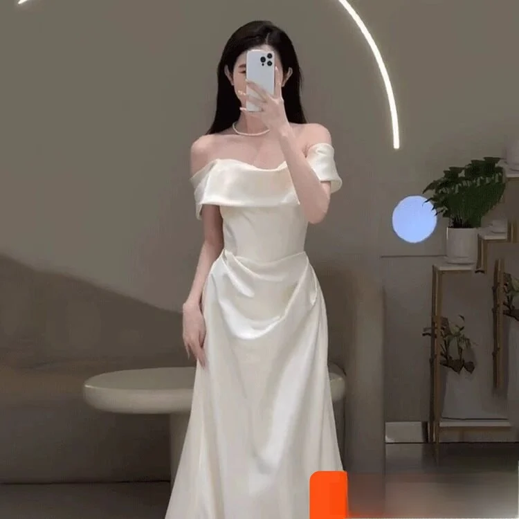 Elegant Satin One-Shoulder Engagement Dress Women's High-End Luxury Simple White Bridal Gown with Veil for Wedding And Party
Elegant Satin One-Shoulder Engagement Dress Women's High-End Luxury Simple White Bridal Gown with Veil for Wedding And Party