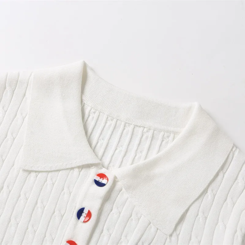 Summer 2025 New Sle Women's Knitted irt ort Sve Turn-down Collar Twisted Dual-color Stripe Embroidery Top
Summer 2025 New Sle Women's Knitted irt ort Sve Turn-down Collar Twisted Dual-color Stripe Embroidery Top